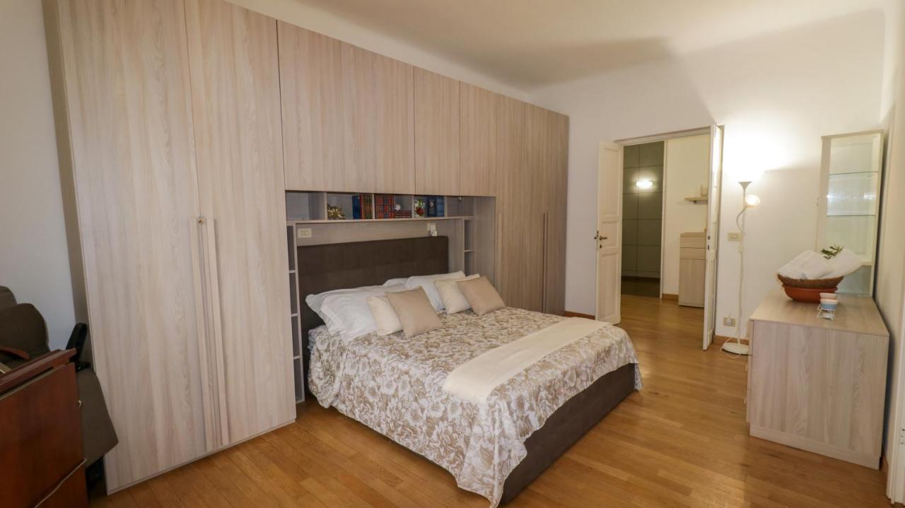 Sole, Terrazza, Centro Citta E Wi-Fi Veloce! Apartment เจนัว ภายนอก รูปภาพ